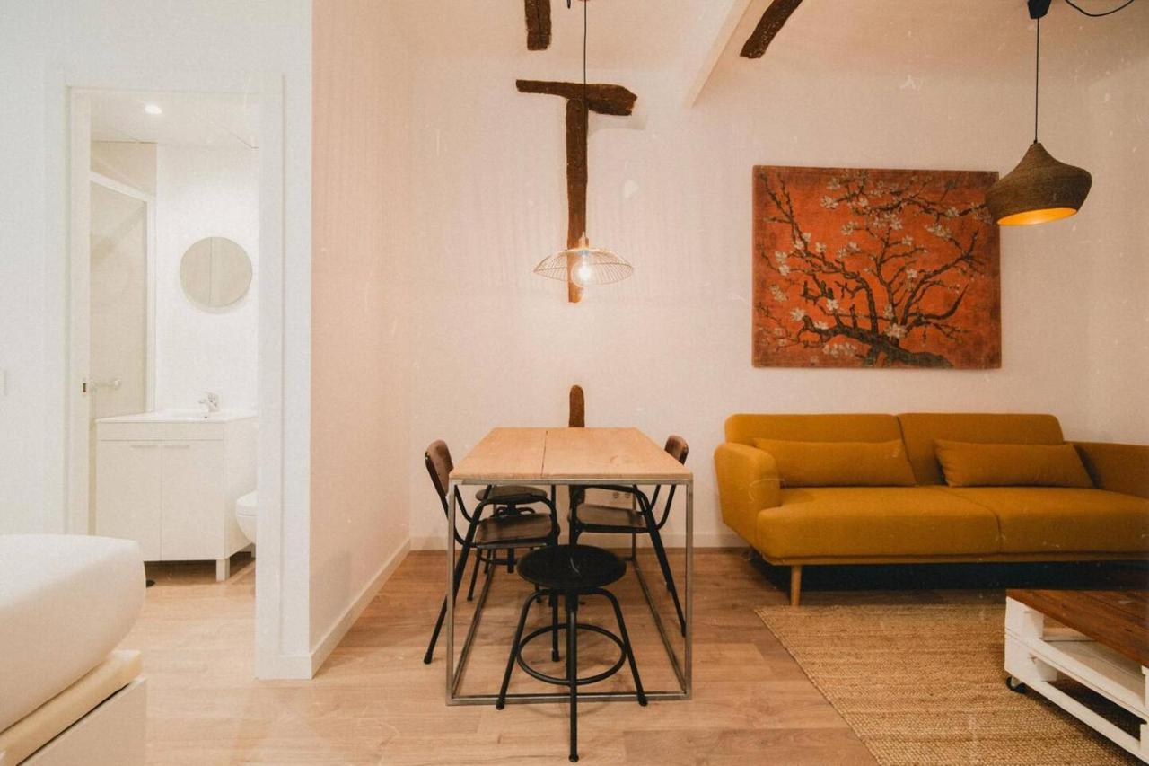 Charming Design Apartment Reina Sofia Madryt Zewnętrze zdjęcie
